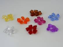 Krystaly z průhledného plastu