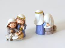 Dekorační figurka - Svatá rodina FIALOVÁ