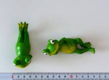 Dekorační figurka - Žába ležící