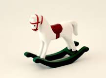 Dřevěná dekorace - Houpací koníček MALÝ BÍLO-ČERVENÝ