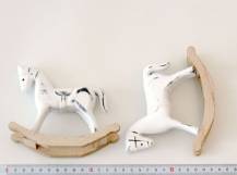 Dřevěná dekorace - Houpací koníček MALÝ BÍLÝ