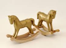 Dřevěná dekorace - Houpací koníček MALÝ ZLATÝ