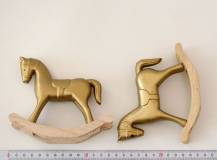 Dřevěná dekorace - Houpací koníček MALÝ ZLATÝ