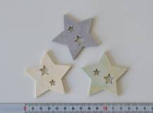 Dřevěné dekorace - Hvězda s hvězdičkami 6 cm