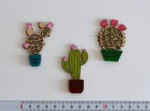 Dřevěné dekorace - Kaktusy 3 ks