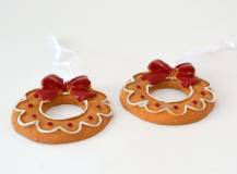 Malovaný perníček k zavěšení - DONUT