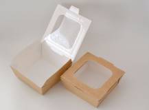 Papírová krabička s okýnkem 15 x 15 cm