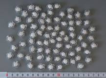 Plastové průhledné korálky KVĚTINKY prům. 13 mm