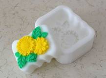 Silikonová forma - mýdlo s květinami 75 x 55 x 30 mm