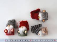 Textilní dekorace - Vánoční skřítek 7 cm