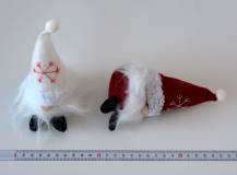 Textilní dekorace - Vánoční skřítek s vločkou 15 cm