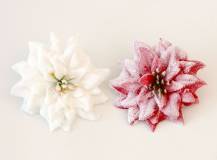 Umělý květ Zasněžená Poinsettia s klipem 1 ks